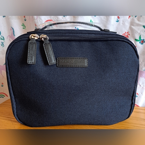 NWT Giorgio Armani Navy Soft Plush Travel Cosmetic Makeup Beauty Case Bag - Picture 1 of 9